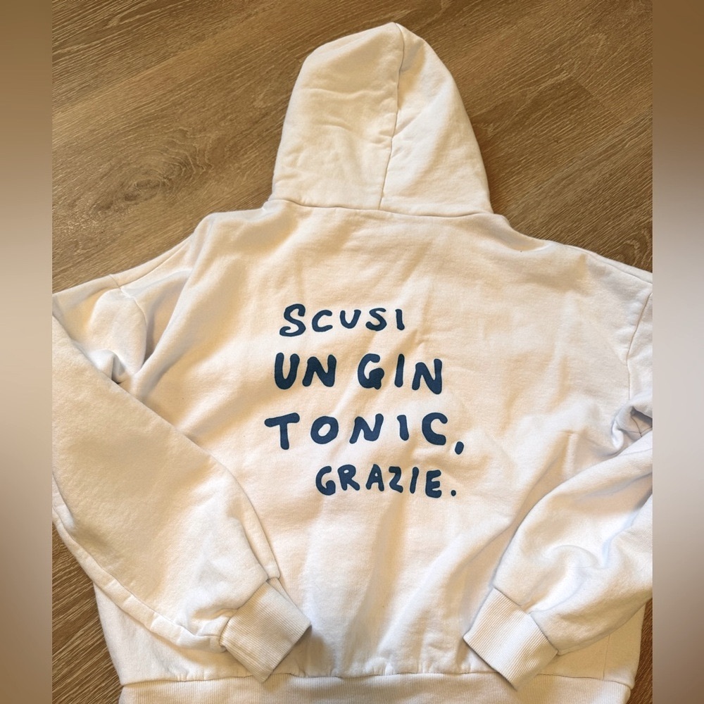 Subdued hoodie size M. White